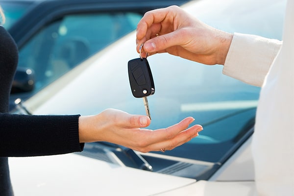 rent a car in sharjah without deposit